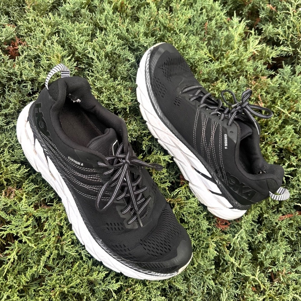 Hoka Clifton 6 Women's Athletic Shoes Size 11 Black